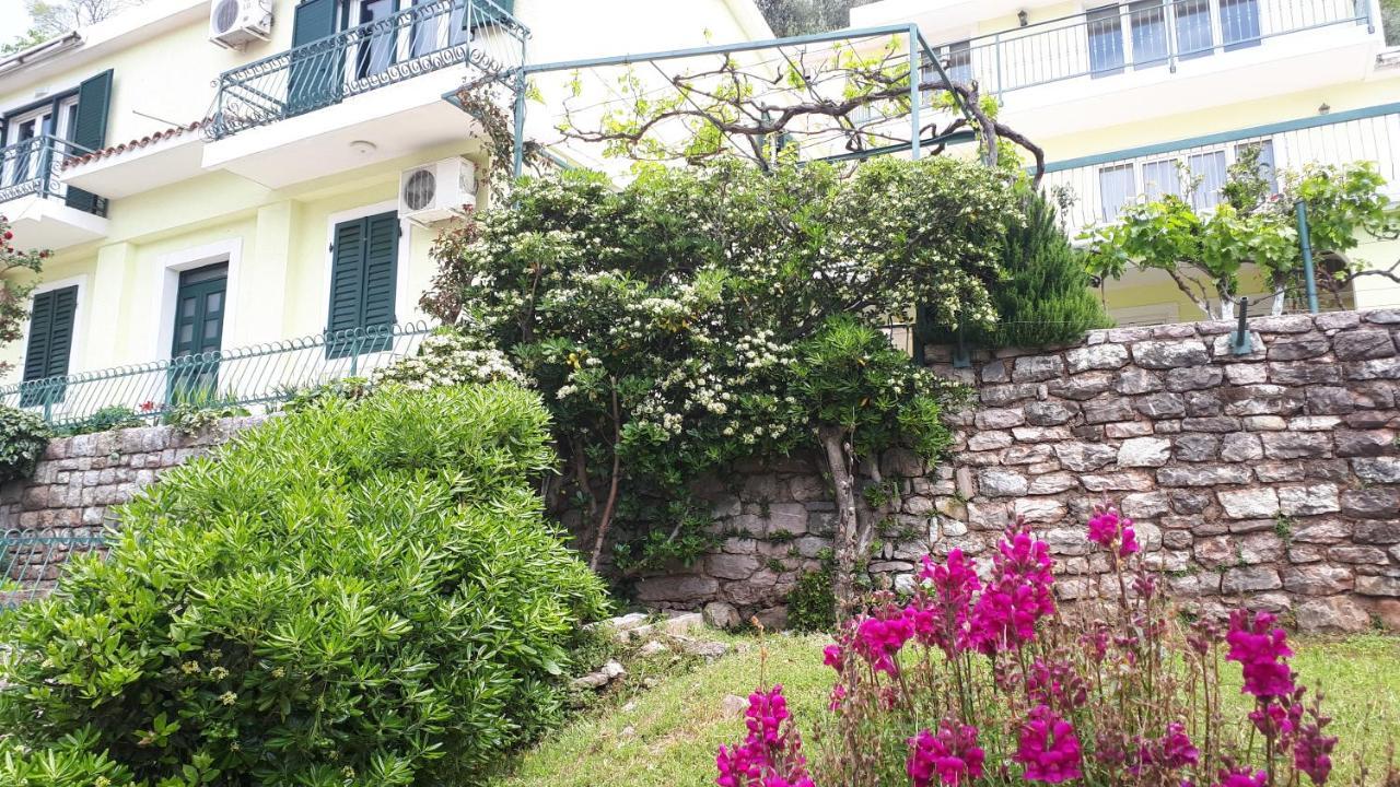 Simo Апартаменти Petrovac